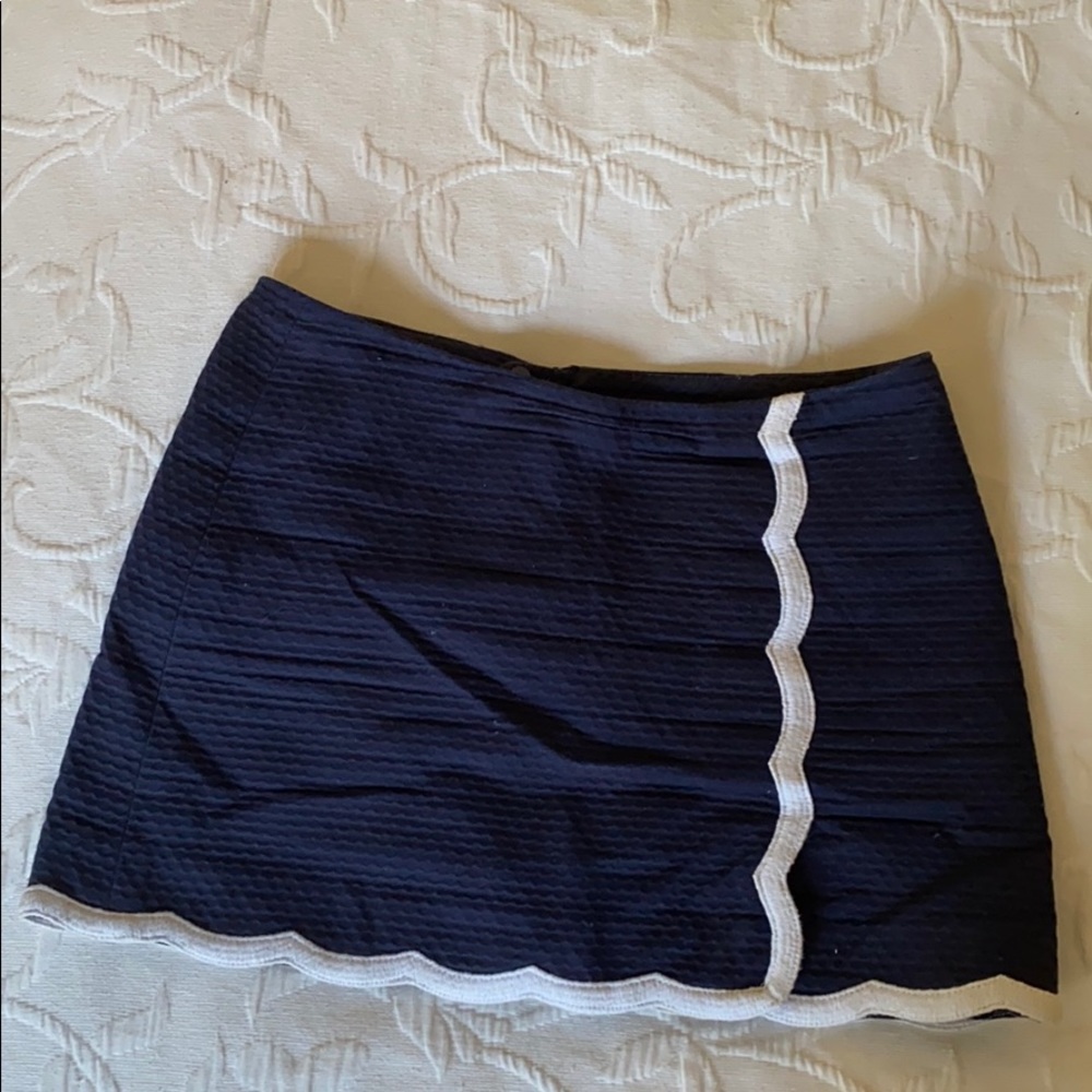 Lilly Pulitzer navy skort